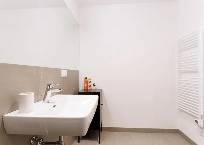 Apartman Modern With Free Parking Bécs